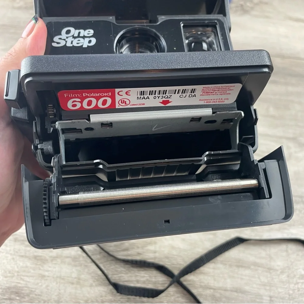 Polaroid One Step 600 Vintage Instant Film Camera W Box & Manual